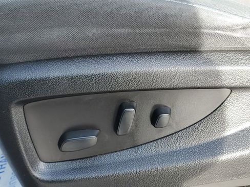 Used 2018 GMC Sierra 1500 SLE w/ SLE Value Package image 9