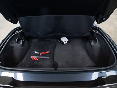 Used 2011 Chevrolet Corvette Grand Sport w/ Preferred Equipment Group image 8