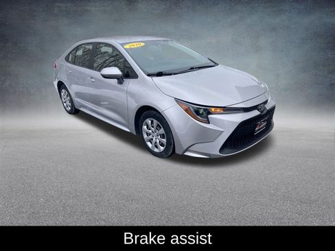 Used 2020 Toyota Corolla LE image 9