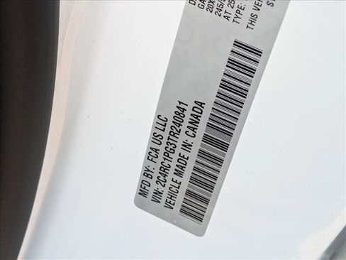 New 2026 Chrysler Pacifica Pinnacle image 18