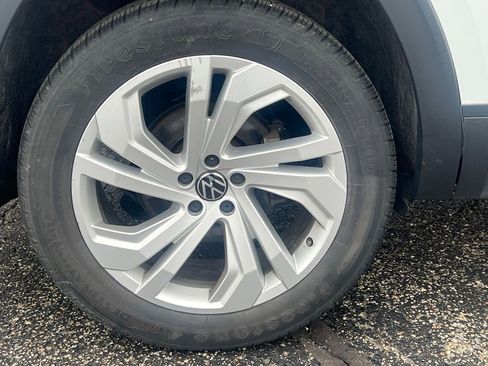 Used 2023 Volkswagen Atlas SE AWD/4WD image 8