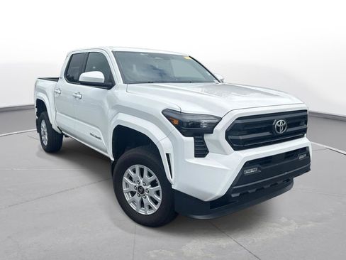 Used 2026 Toyota Tacoma SR5 RWD image 4