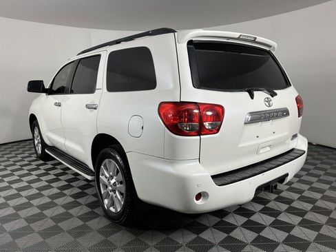 Used 2017 Toyota Sequoia Platinum RWD image 8