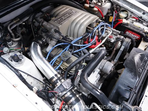Used 1993 Ford Mustang GT RWD image 27