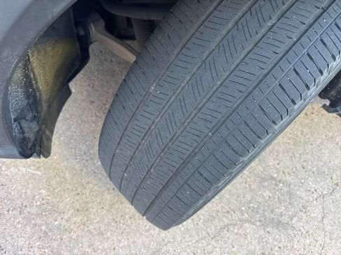 Used 2023 Ford Explorer XLT w/ Equipment Group 202A RWD image 10