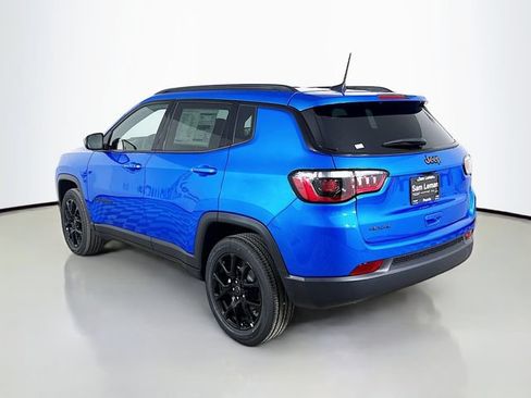 New 2026 Jeep Compass Latitude AWD/4WD image 5