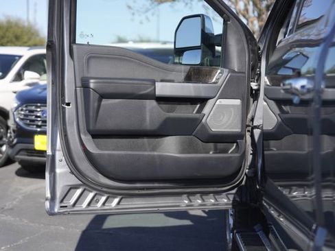 Used 2024 Ford F350 Lariat w/ Chrome Package image 29