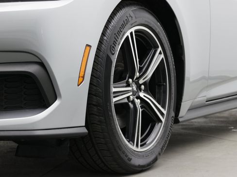 Used 2025 Ford Mustang Premium RWD image 8