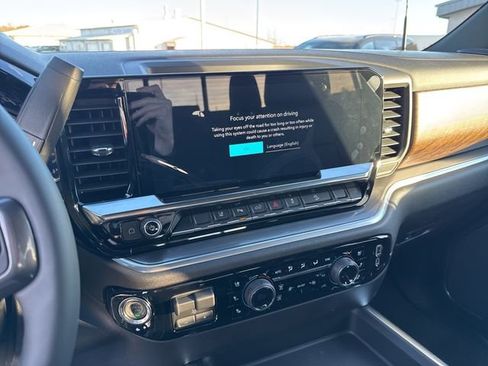New 2026 Chevrolet Silverado 3500 High Country w/ Technology Package AWD/4WD image 18