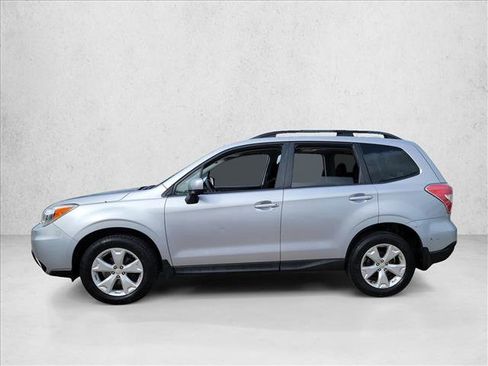 Used 2016 Subaru Forester 2.5i Premium image 8