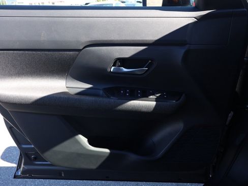 New 2026 Nissan Kicks SV image 23