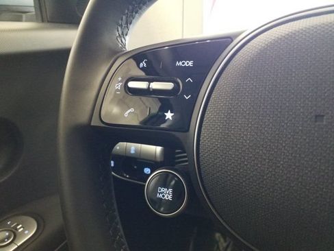 Certified 2024 Hyundai Ioniq 5 SE RWD image 4