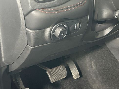 Used 2023 Dodge Durango GT AWD/4WD image 10