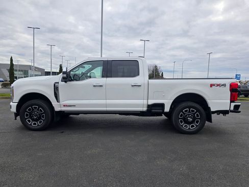 Used 2024 Ford F350 Platinum image 2