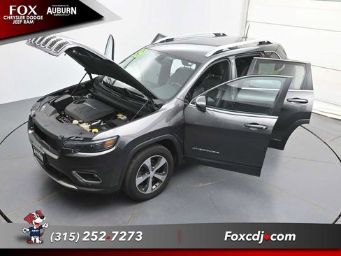 Used 2019 Jeep Cherokee Limited AWD/4WD image 37