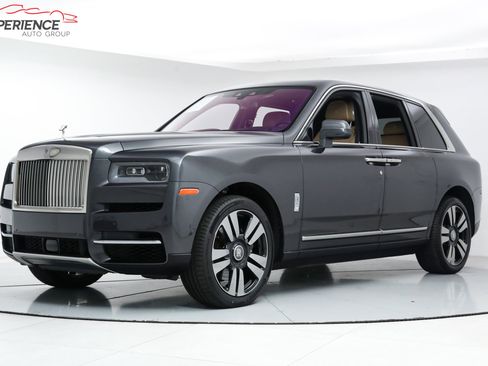Used 2022 Rolls-Royce Cullinan image 1
