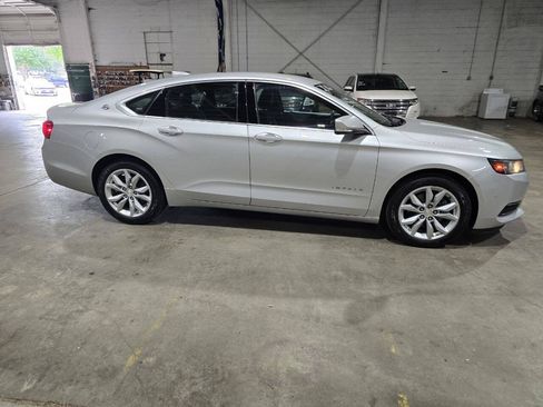 Used 2016 Chevrolet Impala LT w/ Convenience Package FWD image 15