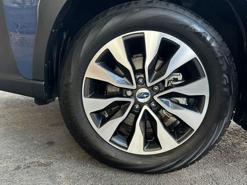 Certified 2025 Subaru Outback Touring AWD/4WD image 8