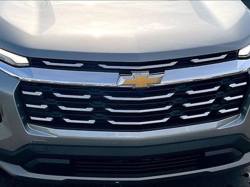 Used 2026 Chevrolet Equinox LT FWD image 31