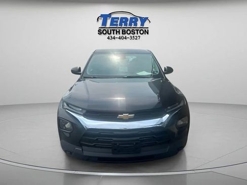 Used 2023 Chevrolet TrailBlazer LS FWD image 2