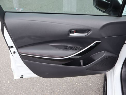 Used 2023 Toyota Corolla XSE FWD image 15