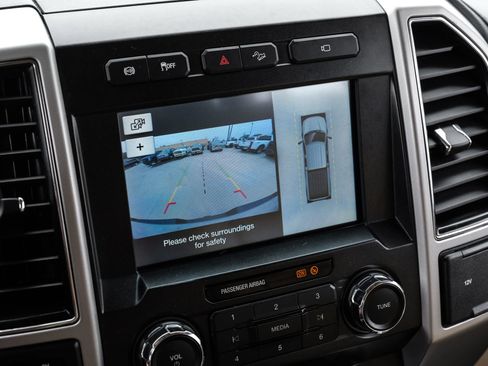 Used 2019 Ford F250 Lariat w/ Chrome Package AWD/4WD image 27