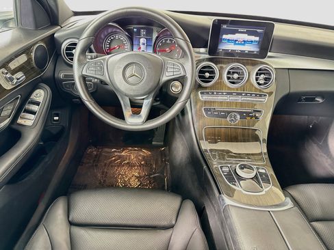 Used 2018 Mercedes-Benz C 300 Sedan w/ Premium Package image 17