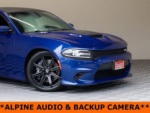 Used 2018 Dodge Charger R/T image 3