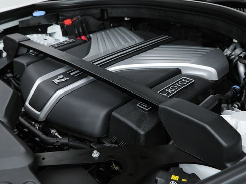 Used 2026 Rolls-Royce Cullinan image 49