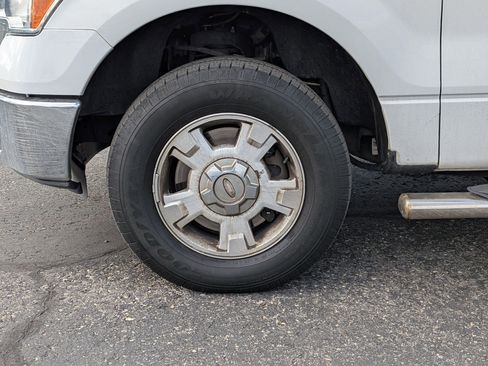 Used 2011 Ford F150 XLT w/ XLT Convenience Pkg image 13