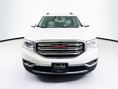 Used 2018 GMC Acadia SLT FWD image 2