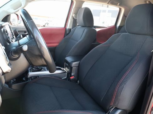 Used 2020 Toyota Tacoma SR5 image 26