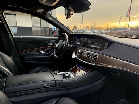 Used 2015 Mercedes-Benz S 550 4MATIC Sedan image 28