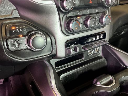 Used 2022 RAM 1500 Big Horn AWD/4WD image 16
