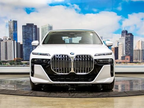 Used 2026 BMW 740i xDrive w/ Executive Package AWD/4WD image 3