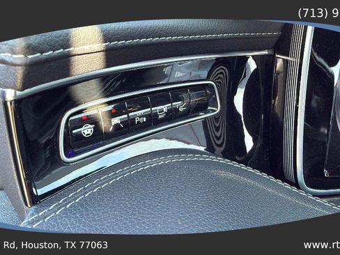 Used 2015 Mercedes-Benz S 550 S 550 4MATIC Coupe 2D image 21