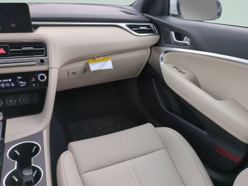 Certified 2026 Genesis G70 2.5T RWD image 13