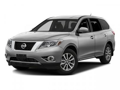 Used 2016 Nissan Pathfinder SV