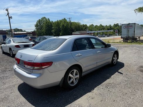 Used 2004 Honda Accord EX image 26