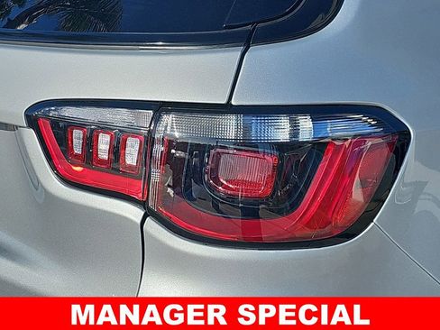 New 2026 Jeep Compass Latitude image 37