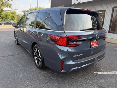 Used 2025 Honda Odyssey EX-L image 9