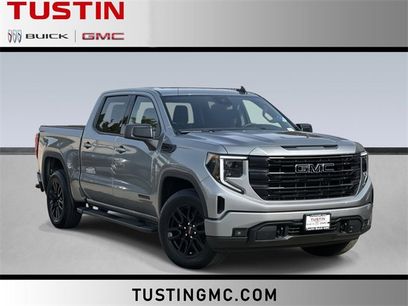 New 2026 GMC Sierra 1500 Elevation w/ LPO, Elevation Black Package