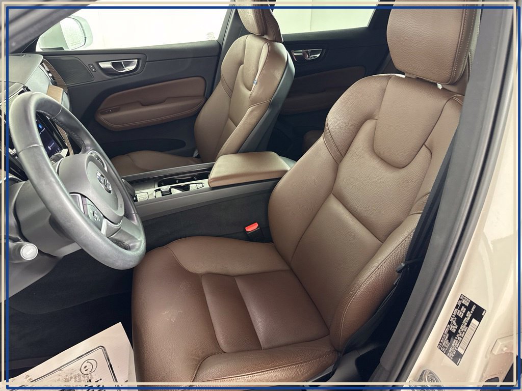 Used 2022 Volvo XC60 T8 Inscription Expression w/ Advanced Package AWD/4WD image 27