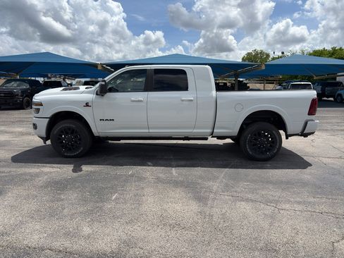 New 2026 RAM 2500 Limited AWD/4WD image 8