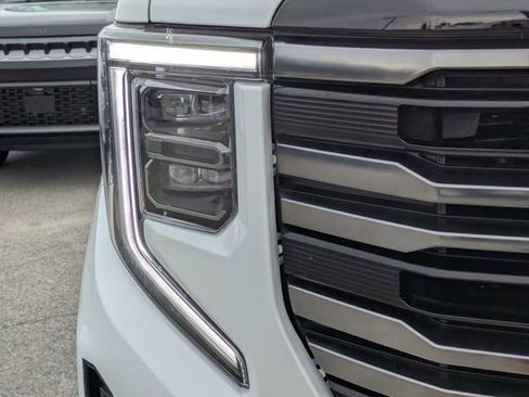 Used 2025 GMC Sierra 1500 AT4 AWD/4WD image 12