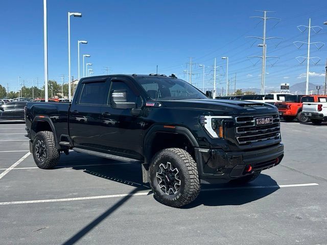 Used 2025 GMC Sierra 3500 AT4 w/ AT4 Premium Plus Package AWD/4WD image 9