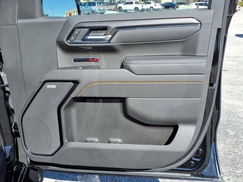 Used 2025 GMC Sierra 1500 AT4 w/ AT4 Preferred Package image 15