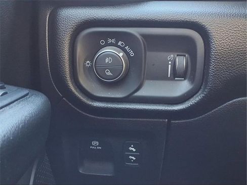 Used 2021 RAM 1500 Big Horn image 11