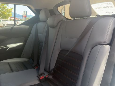 Used 2023 Nissan Kicks SR w/ SR Premium Package FWD image 19