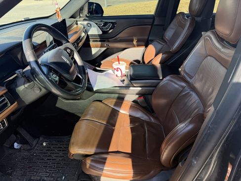 Used 2021 Lincoln Aviator Reserve w/ Equipment Group 202A image 5